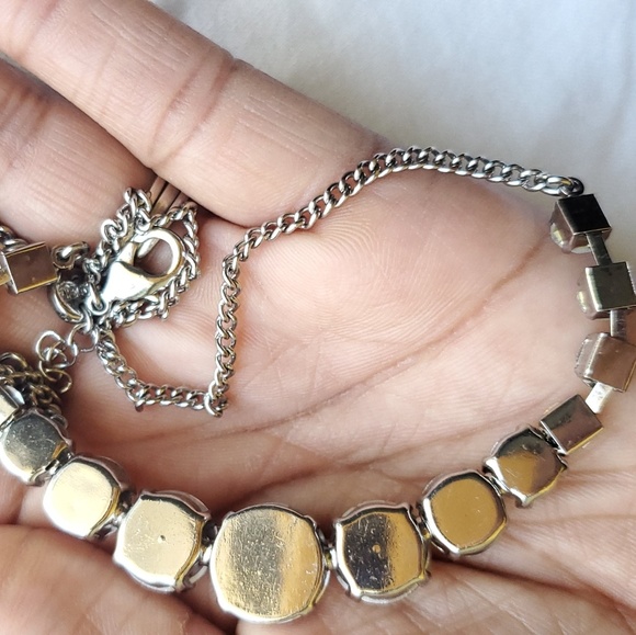 Loft Jewelry - Picture 4 of 6